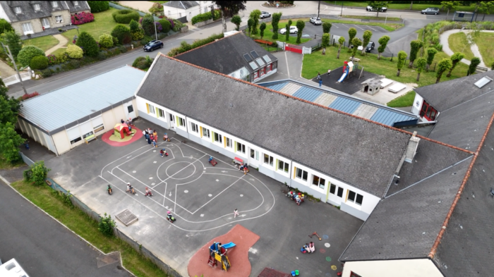 Rénovation des sols, des luminaires et de la sécurisation de l’école