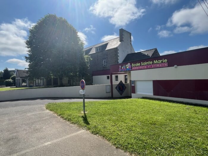 La cour où chacun trouve sa place